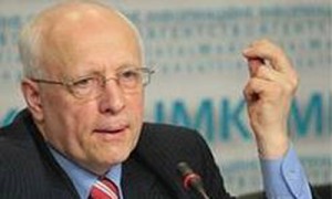 Директор Института трансформации общества Олег Соскин  Директор Института трансформации общества Олег Соскин