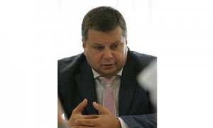 Глава Нацкомфинуслуг Андрей Стасевский ищет законные способы остановить создание финансовых пирамид. Фото: Константин Мельницкий /  Коммерсантъ